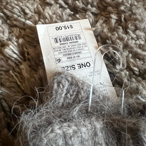 NWT a new day white and gray gloves - Picture 2 of 4